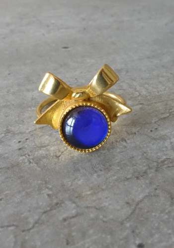 gold bow mood ring