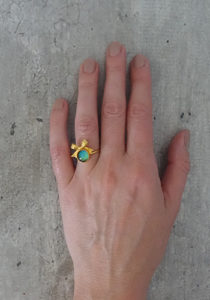 gold bow mood ring