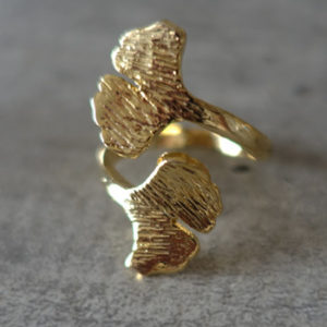 Gold ginkgo ring