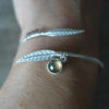 SITE FEATHER 3 Silver feather bracelet with smoked quartz