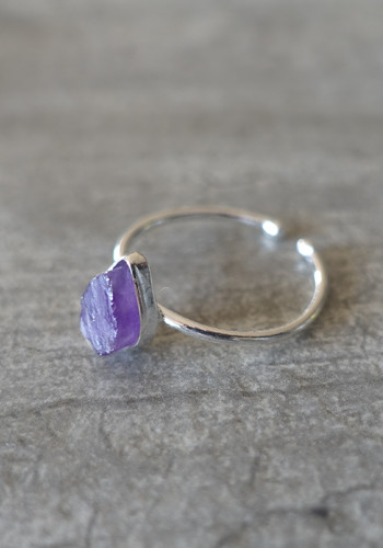 amethyst and silver ring